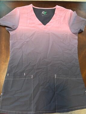 GT Women’s Pink to Purple Ombre V-Neck Scrub Top